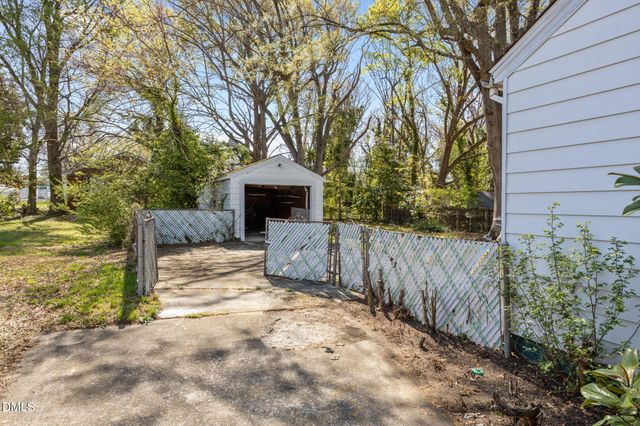 108 Markham Street, Burlington, NC 27215