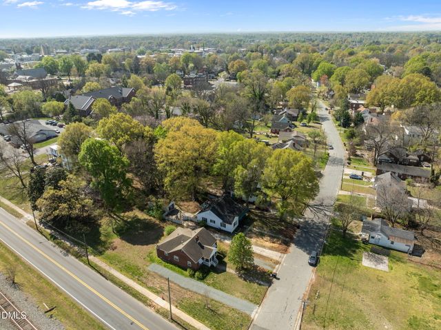 108 Markham Street, Burlington, NC 27215