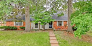 712 NW 10 Street, Blue Springs, MO 64015