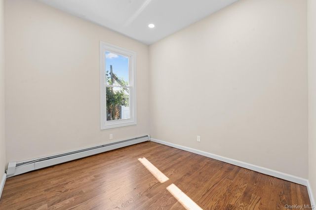 460 S 6th Avenue 1, Mount Vernon, NY 10550