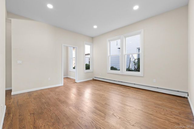460 S 6th Avenue 1, Mount Vernon, NY 10550