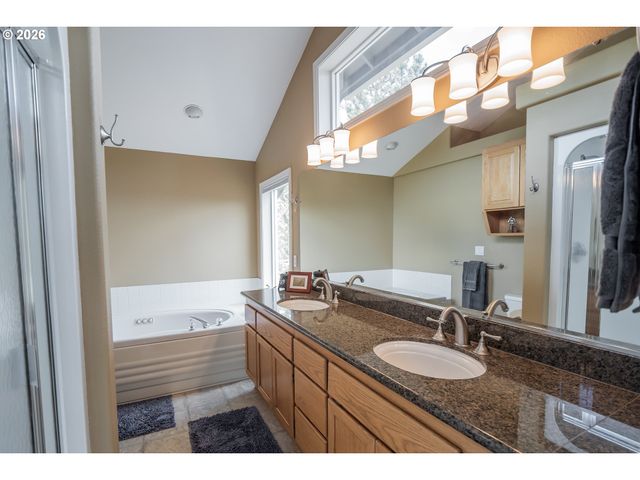 3982 MONROE St, Eugene, OR 97405