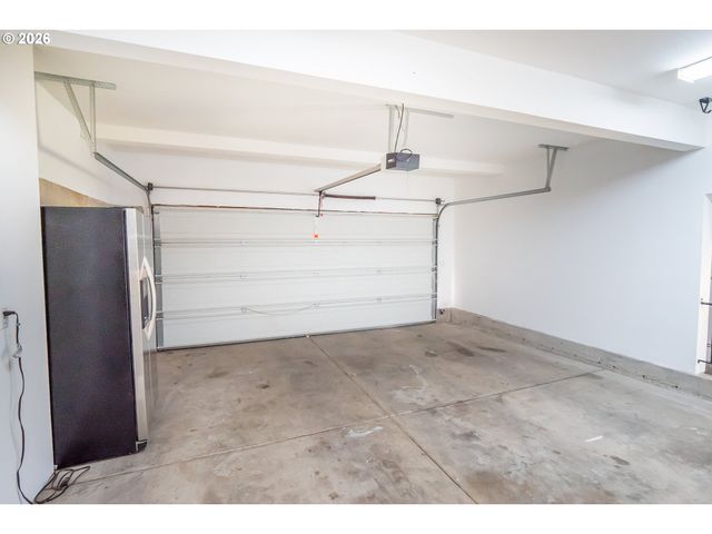 3982 MONROE St, Eugene, OR 97405