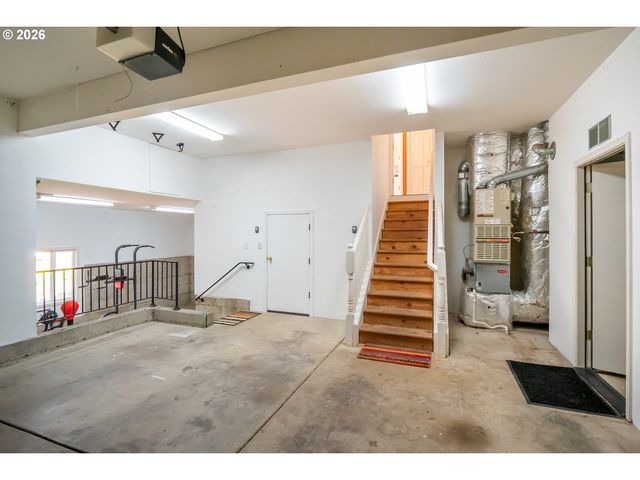 3982 MONROE St, Eugene, OR 97405