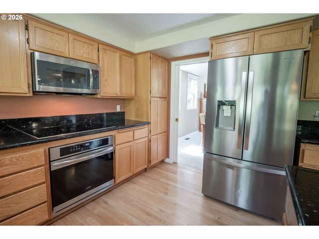3982 MONROE St, Eugene, OR 97405