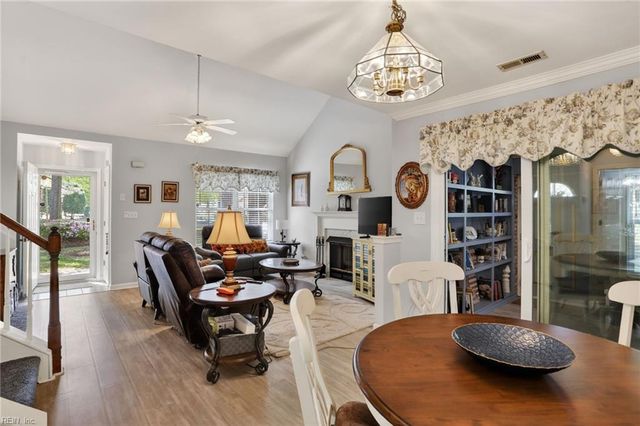 902 Shoreline Pointe, Newport News, VA 23602