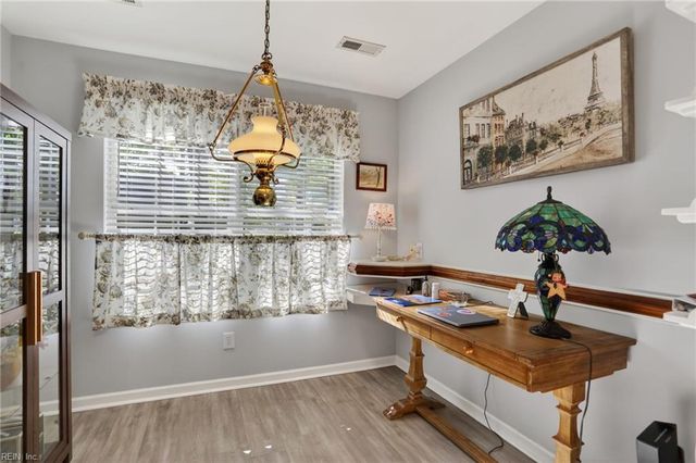 902 Shoreline Pointe, Newport News, VA 23602