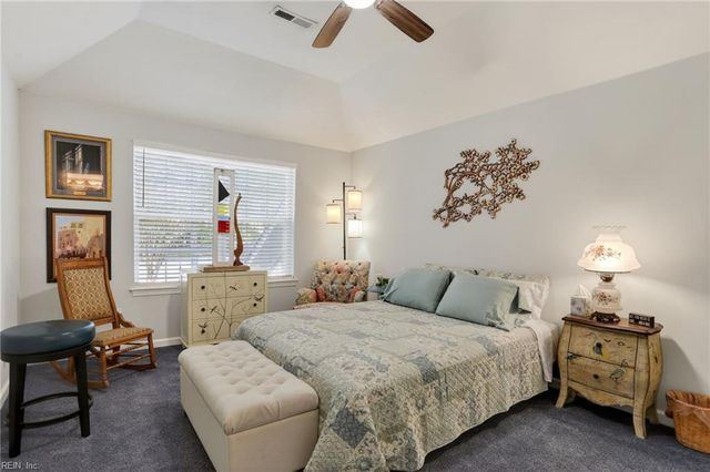 902 Shoreline Pointe, Newport News, VA 23602