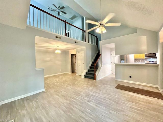 902 Shoreline Pointe, Newport News, VA 23602