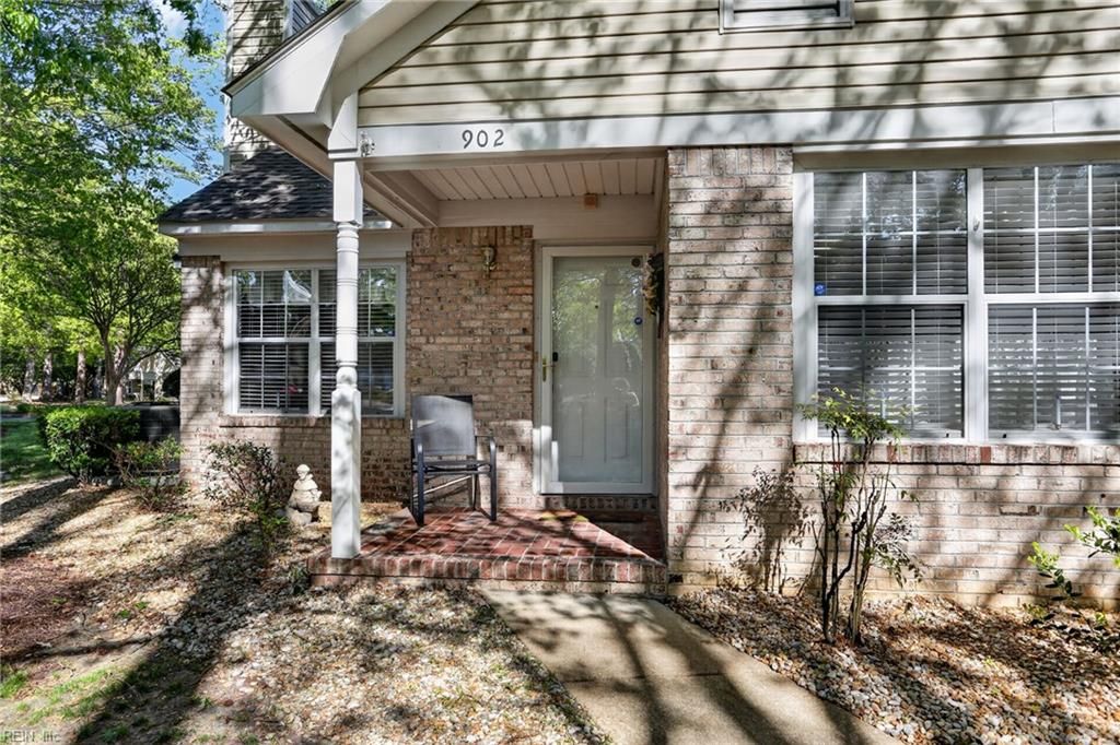 902 Shoreline Pointe, Newport News, VA 23602