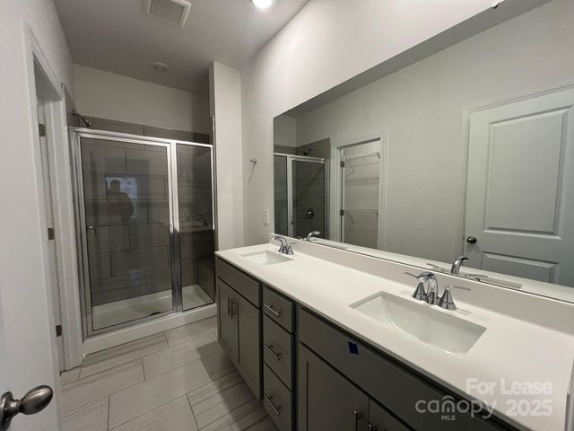 1233 30th Street Lane NE, Conover, NC 28613