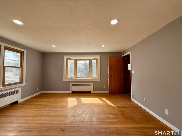 37 Alexander Avenue 1, Waterbury, CT 06705