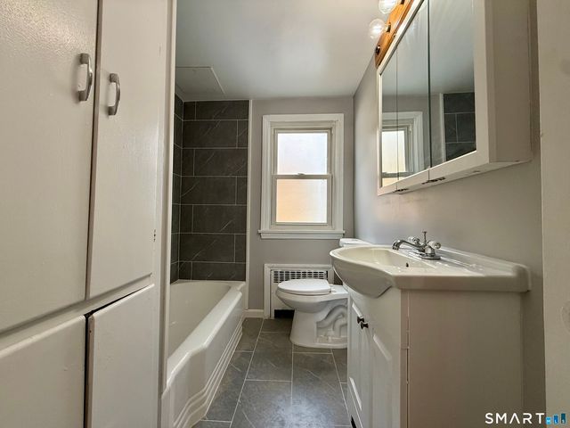 37 Alexander Avenue 1, Waterbury, CT 06705