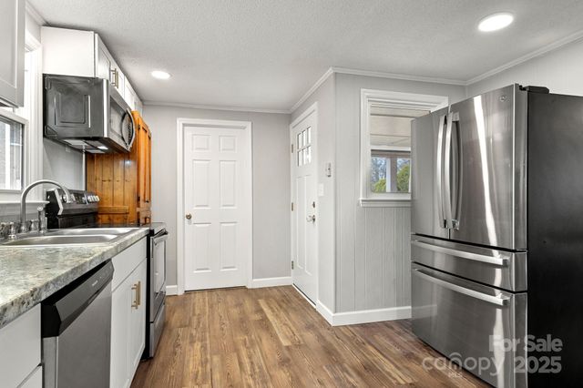 146 Old Castle Lane, Forest City, NC 28043