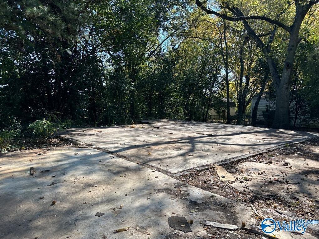 4303 9th Avenue SW, Huntsville, AL 35805