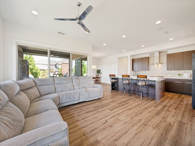 2684 Powlett Creek Drive, Frisco, TX 75034