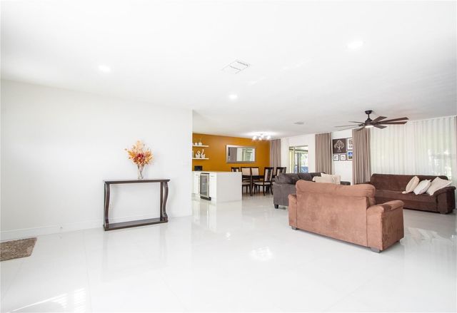 10534 DEERGRASS LANE, Orlando, FL 32821