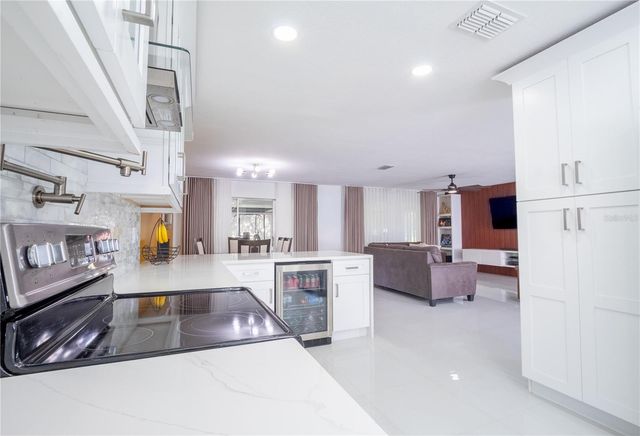 10534 DEERGRASS LANE, Orlando, FL 32821
