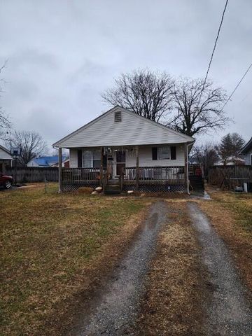 903 Bowman AVE, Salem, VA 24153