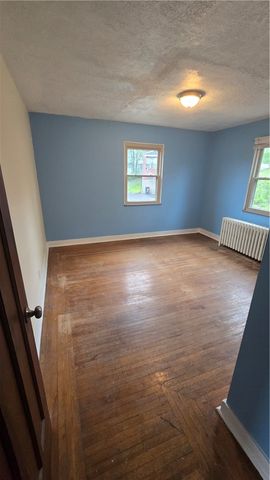 114 Braddock Rd, Forest Hills Boro, PA 15221