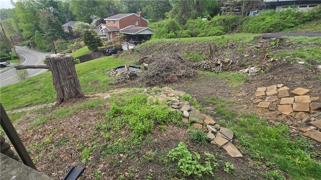 114 Braddock Rd, Forest Hills Boro, PA 15221