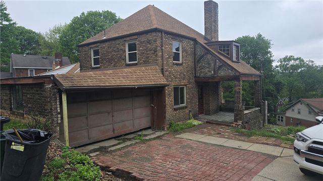 114 Braddock Rd, Forest Hills Boro, PA 15221