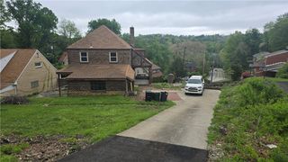 114 Braddock Rd, Forest Hills Boro, PA 15221