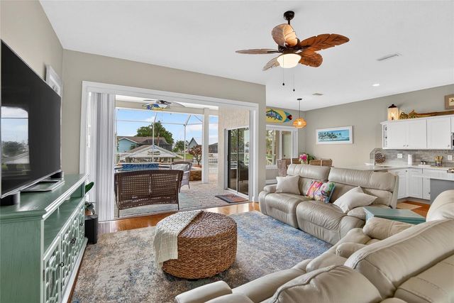 806 EAGLE LANE, Apollo Beach, FL 33572