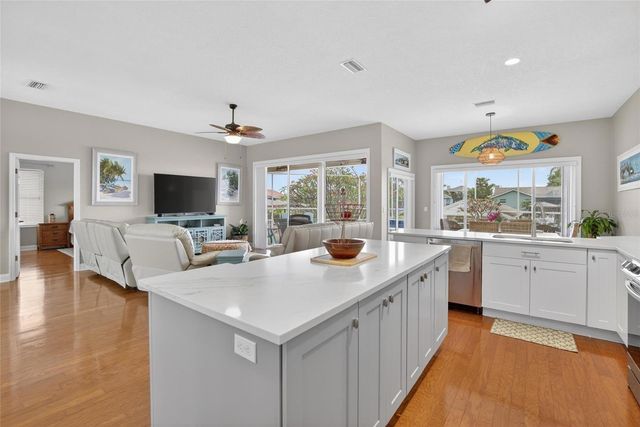 806 EAGLE LANE, Apollo Beach, FL 33572