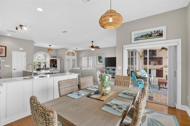 806 EAGLE LANE, Apollo Beach, FL 33572
