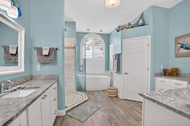806 EAGLE LANE, Apollo Beach, FL 33572