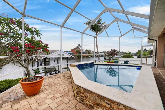 806 EAGLE LANE, Apollo Beach, FL 33572