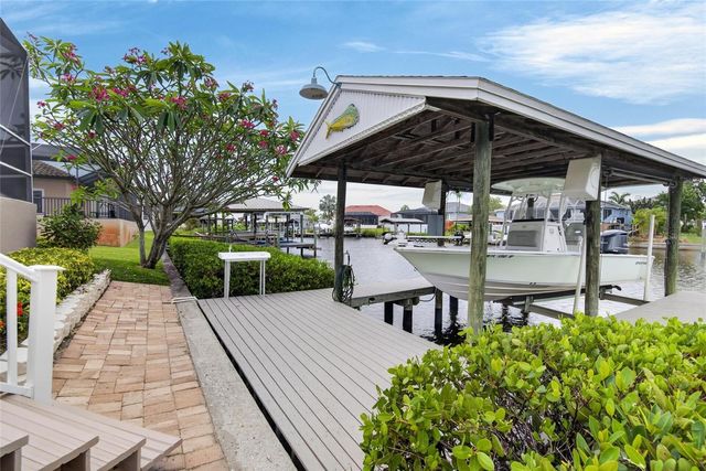 806 EAGLE LANE, Apollo Beach, FL 33572
