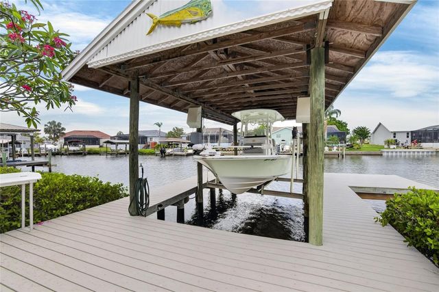 806 EAGLE LANE, Apollo Beach, FL 33572