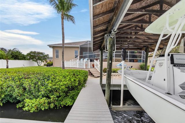 806 EAGLE LANE, Apollo Beach, FL 33572