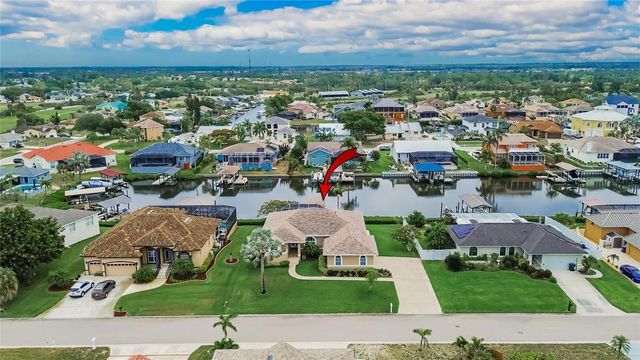 806 EAGLE LANE, Apollo Beach, FL 33572
