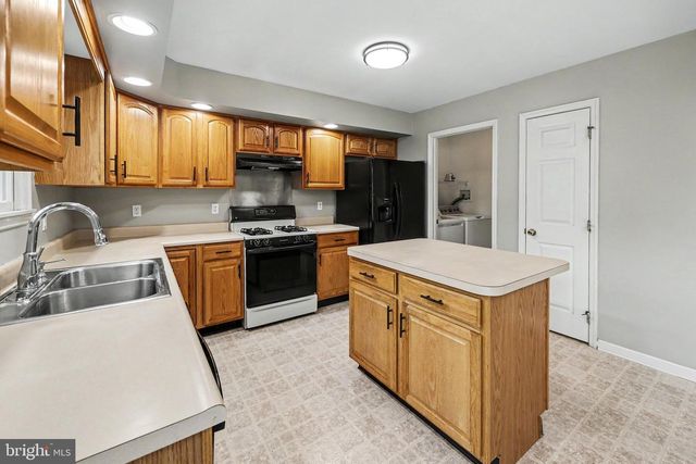 57 NOTTINGHAM DRIVE, Mechanicsburg, PA 17050