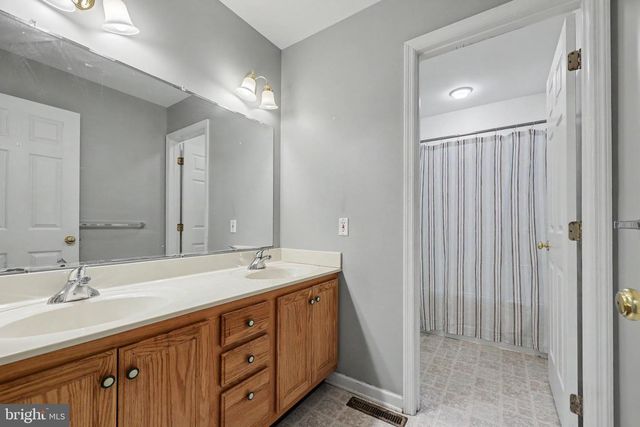 57 NOTTINGHAM DRIVE, Mechanicsburg, PA 17050