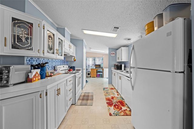 4704 LANCA LANE, St Cloud, FL 34772