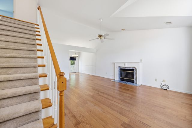 1036 Keeneland Court, Frankfort, KY 40601