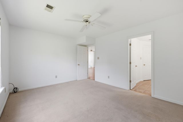 1036 Keeneland Court, Frankfort, KY 40601