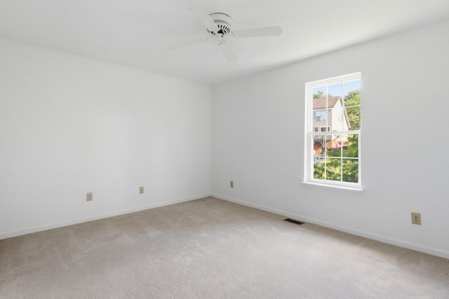 1036 Keeneland Court, Frankfort, KY 40601
