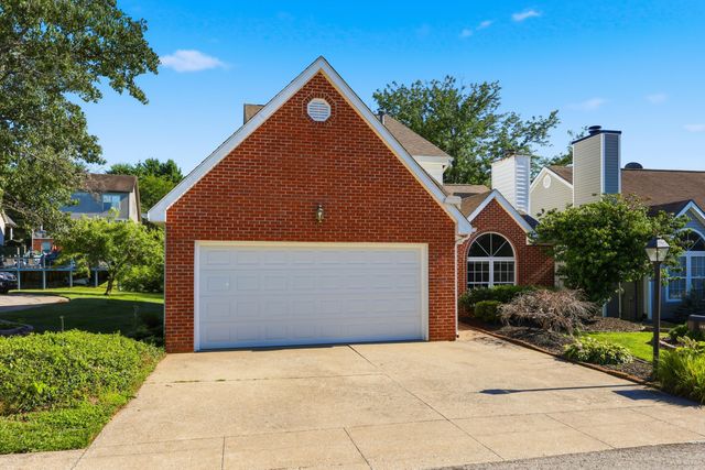 1036 Keeneland Court, Frankfort, KY 40601