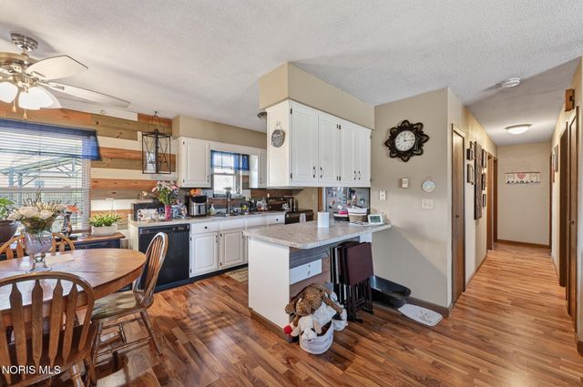 4312 W Rolling Boulevard, Defiance, OH 43512