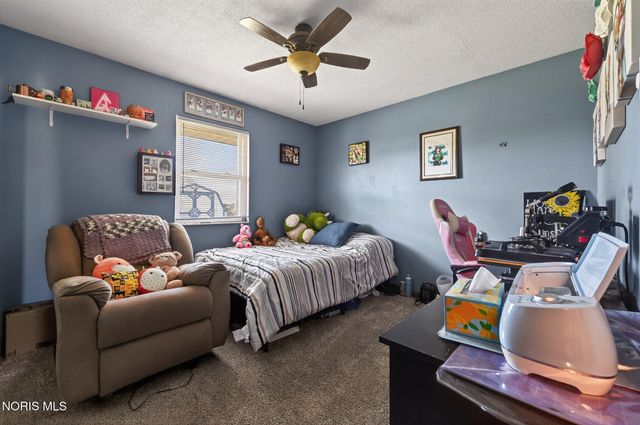 4312 W Rolling Boulevard, Defiance, OH 43512