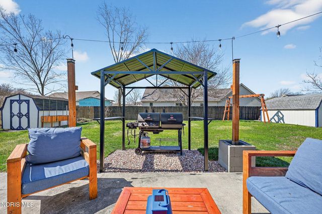 4312 W Rolling Boulevard, Defiance, OH 43512