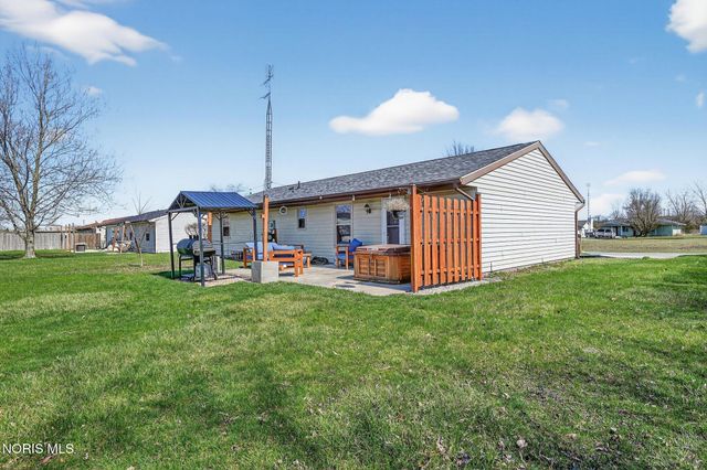 4312 W Rolling Boulevard, Defiance, OH 43512