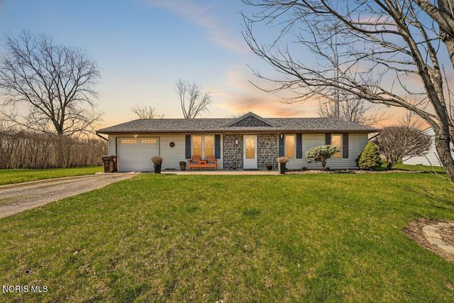 4312 W Rolling Boulevard, Defiance, OH 43512