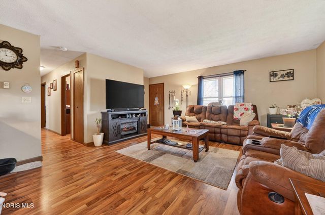 4312 W Rolling Boulevard, Defiance, OH 43512