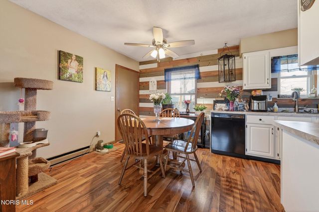 4312 W Rolling Boulevard, Defiance, OH 43512